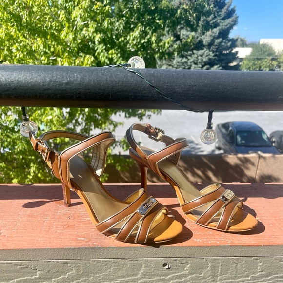 Coach Heels - Picture 3 of 4